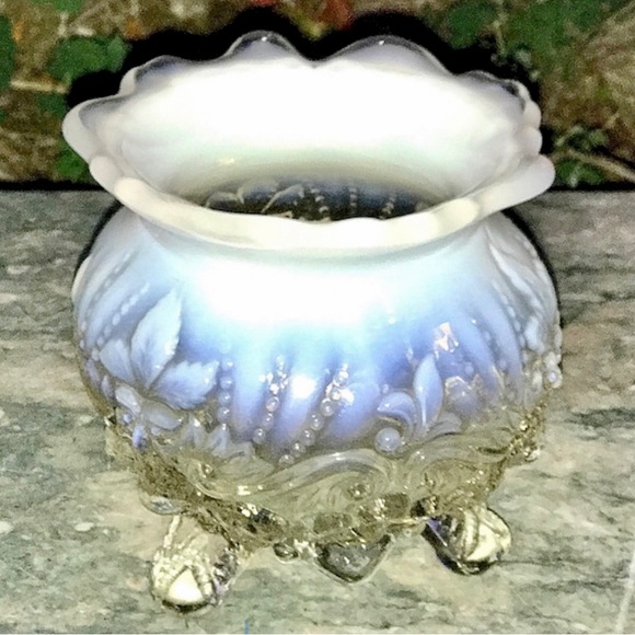 19th Century Antique Sowerby Co. Hobnail Opalescent Glass PIASA BIRD SPITTOON - Picture 2 of 10